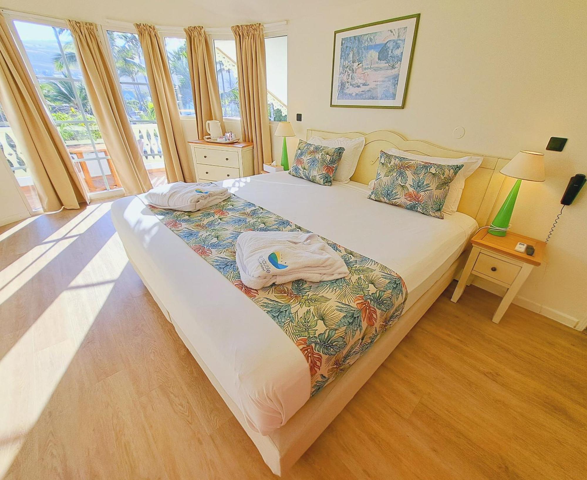 Le Nautile Beachfront Сен-Жиль-ле-Бэн Экстерьер фото